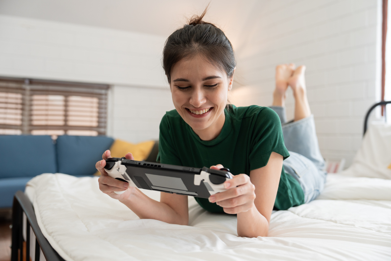 handheld-console-header-2.jpg
